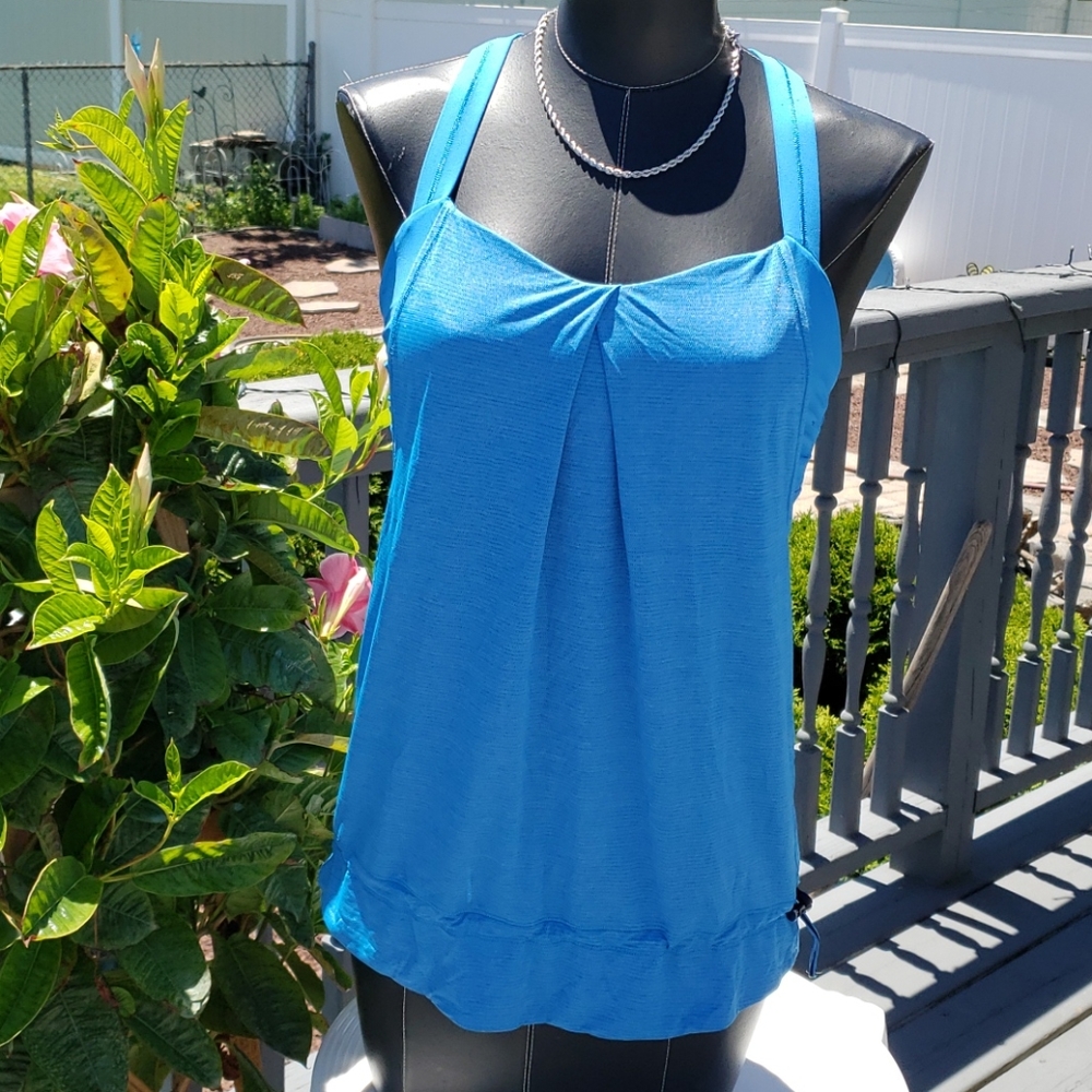 Lululemon top size 6